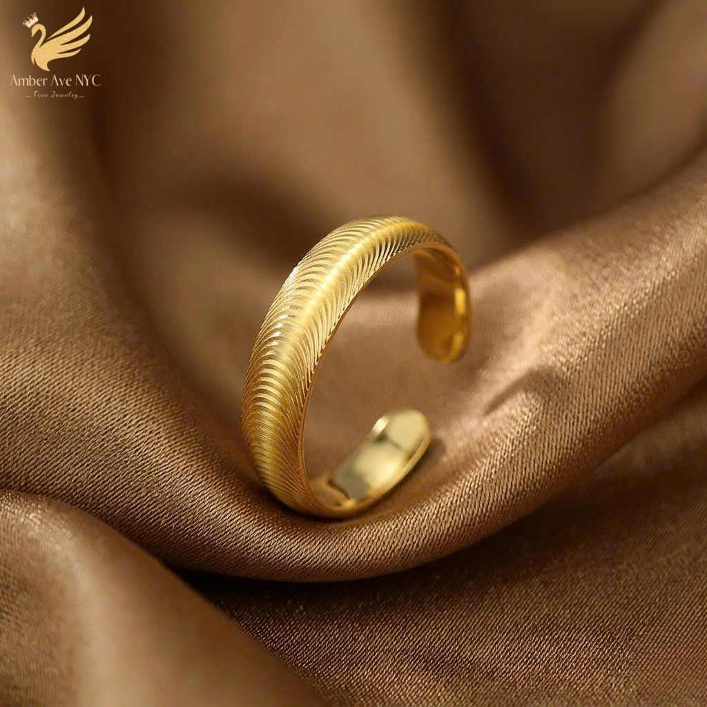 The Aura Chatoyant Band